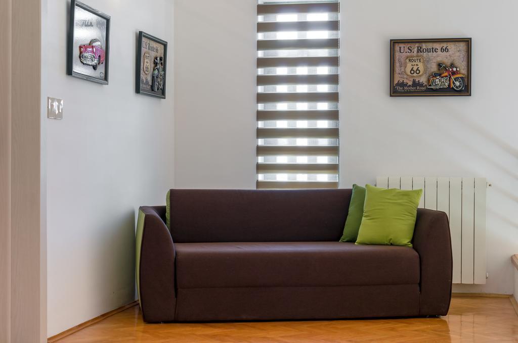Kuca Za Odmor Kuzmanic Villa คาชเตลา ภายนอก รูปภาพ